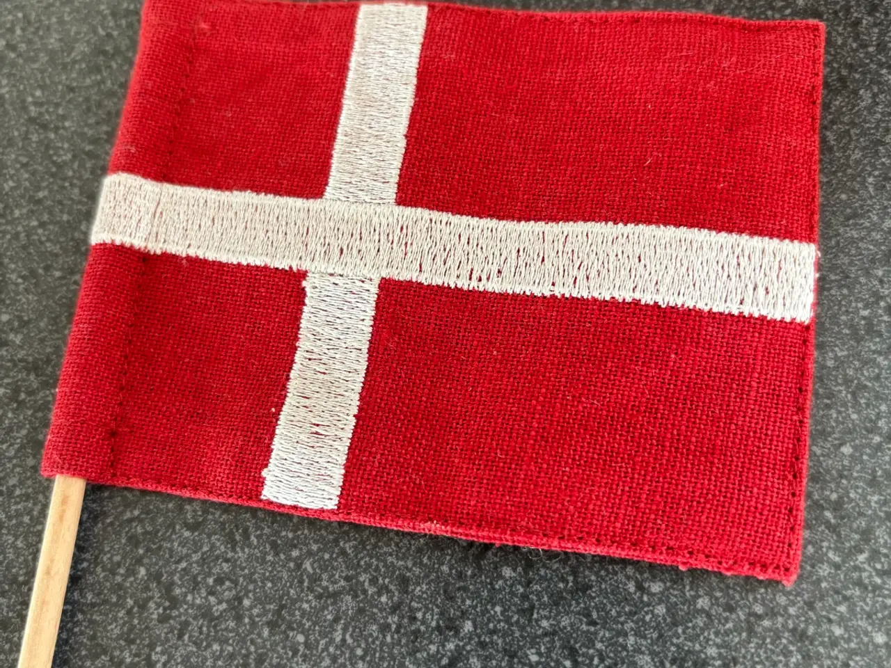 Billede 4 - Kaj Bojesen garder med flag 🇩🇰