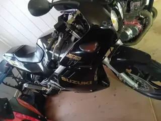 Suzuki gsxr 250