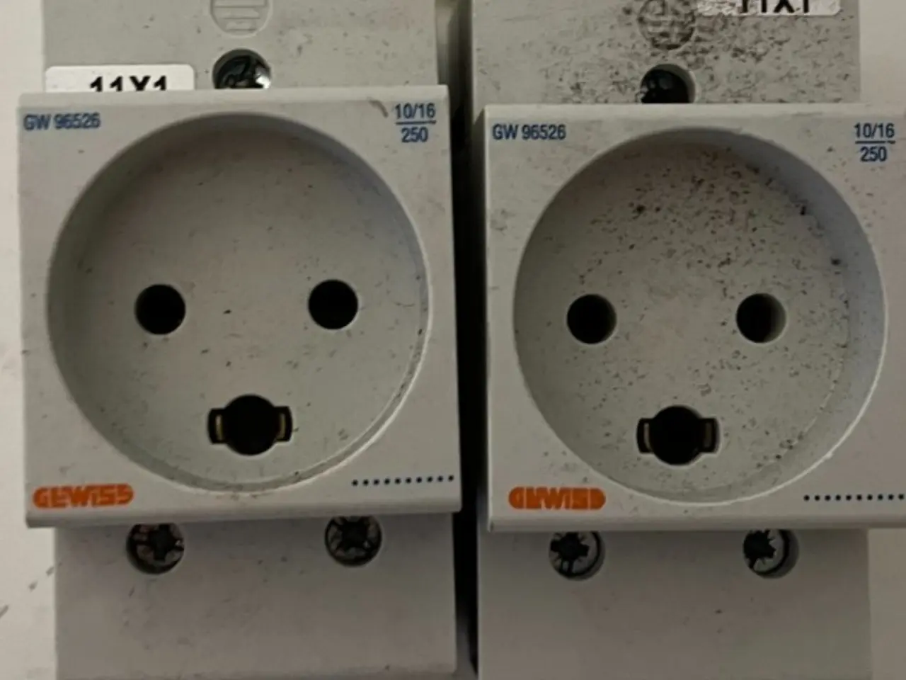 Billede 1 - parti 2x Gewiss GW96526 DIN Rail Socket Outlet