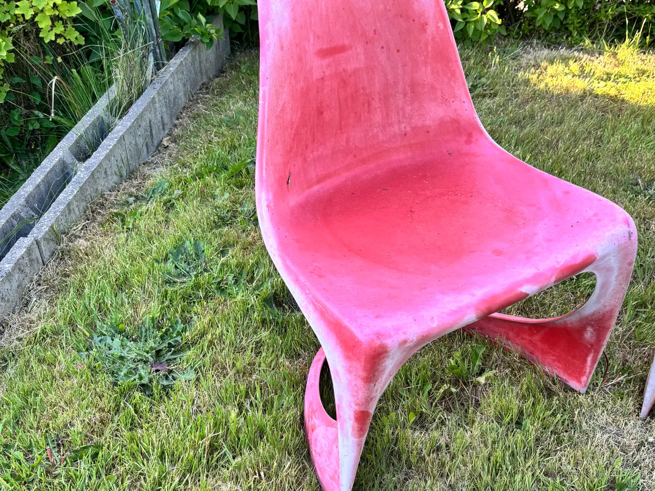 Billede 2 - 4 stk. ikoniske retro Cadi stole – et smukt DIY-pr