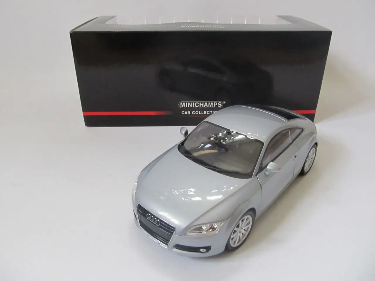 Billede 2 - 2007 Audi TT Coupé 1:18 