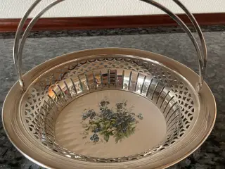 Elegant metalkurv m/porcelænsbund