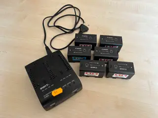 Oplader og 6. Stk. Canon batterier