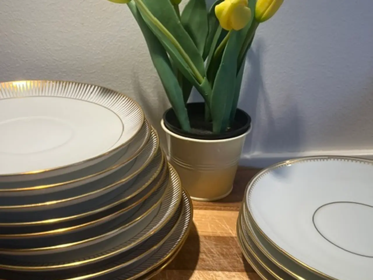 Billede 2 - 14 stk. Bing & Grøndahl nr. 247 underkopper -17 cm