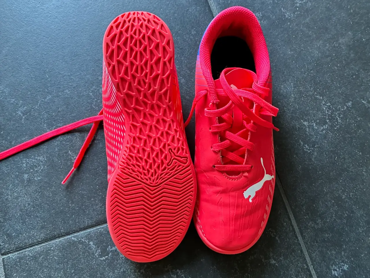 Billede 2 - Puma Indendørs fodboldsko str 35