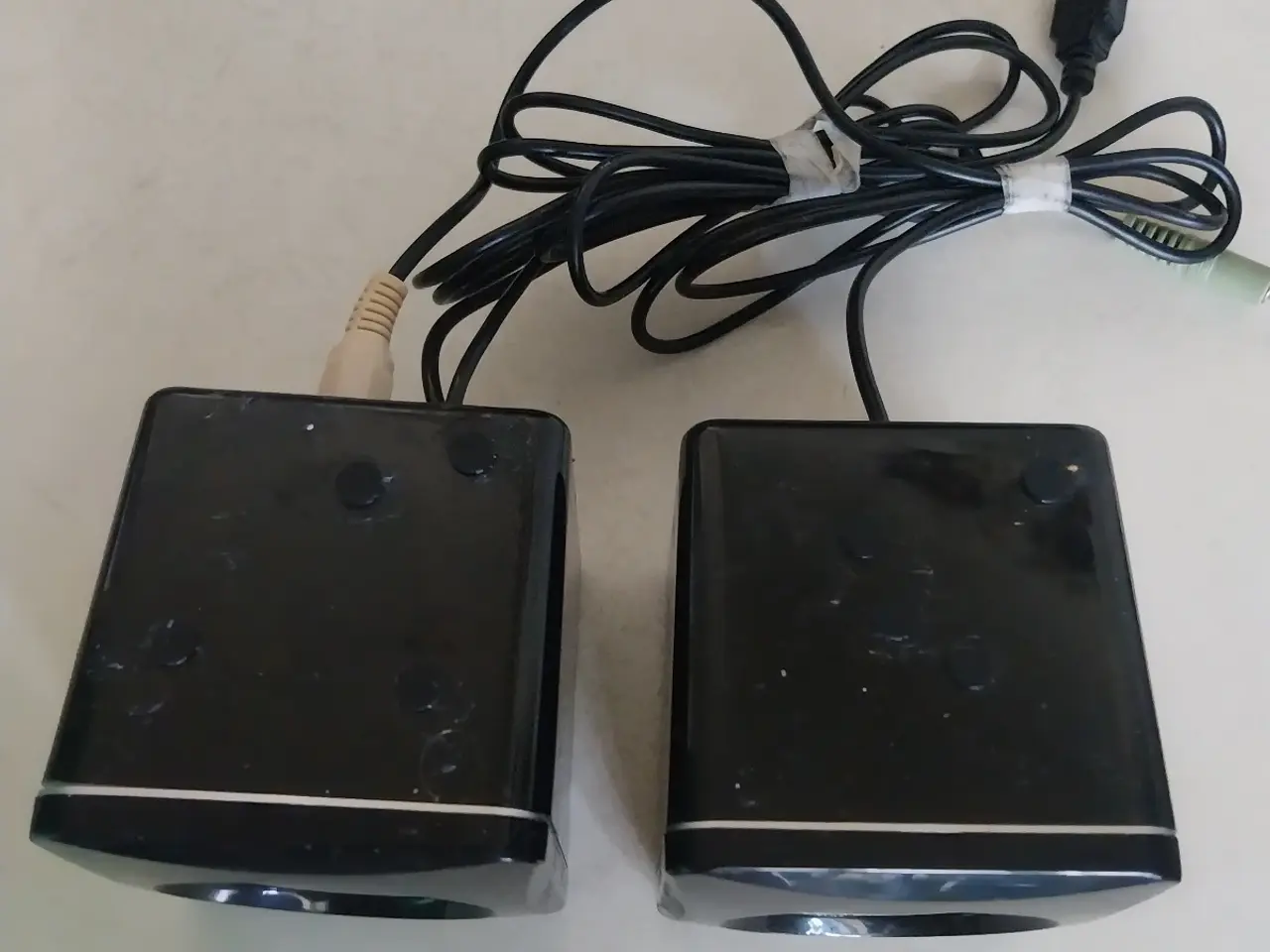 Billede 6 - Lumatron mini højtalere. 2 stk 