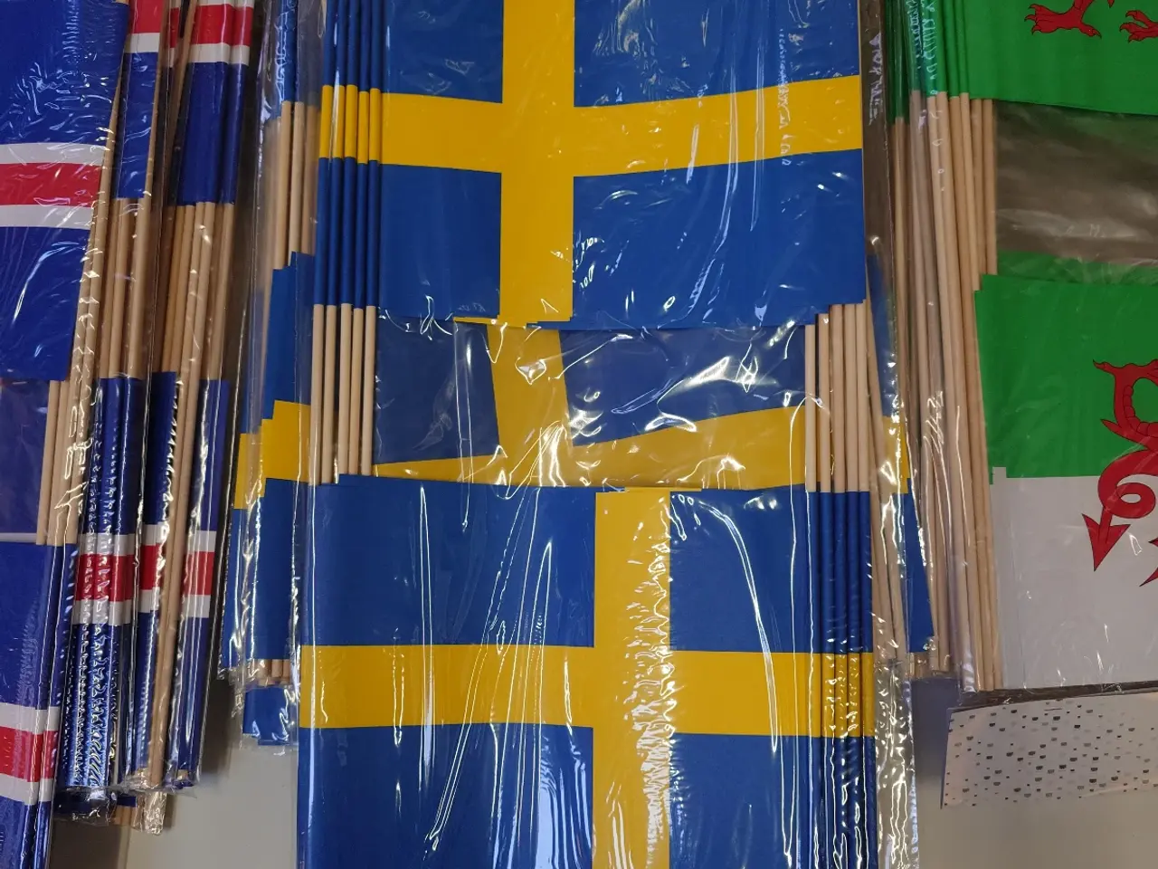 Billede 8 - Papirflag med træpind 