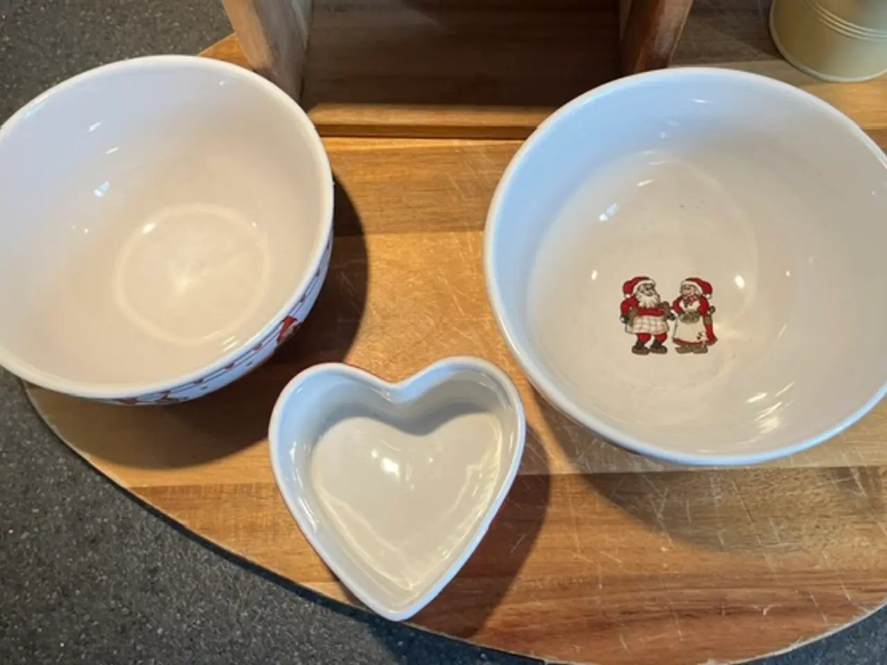 Billede 3 - 2 MyARTDay juleskåle+rød Cook&Baker hjerteramekin