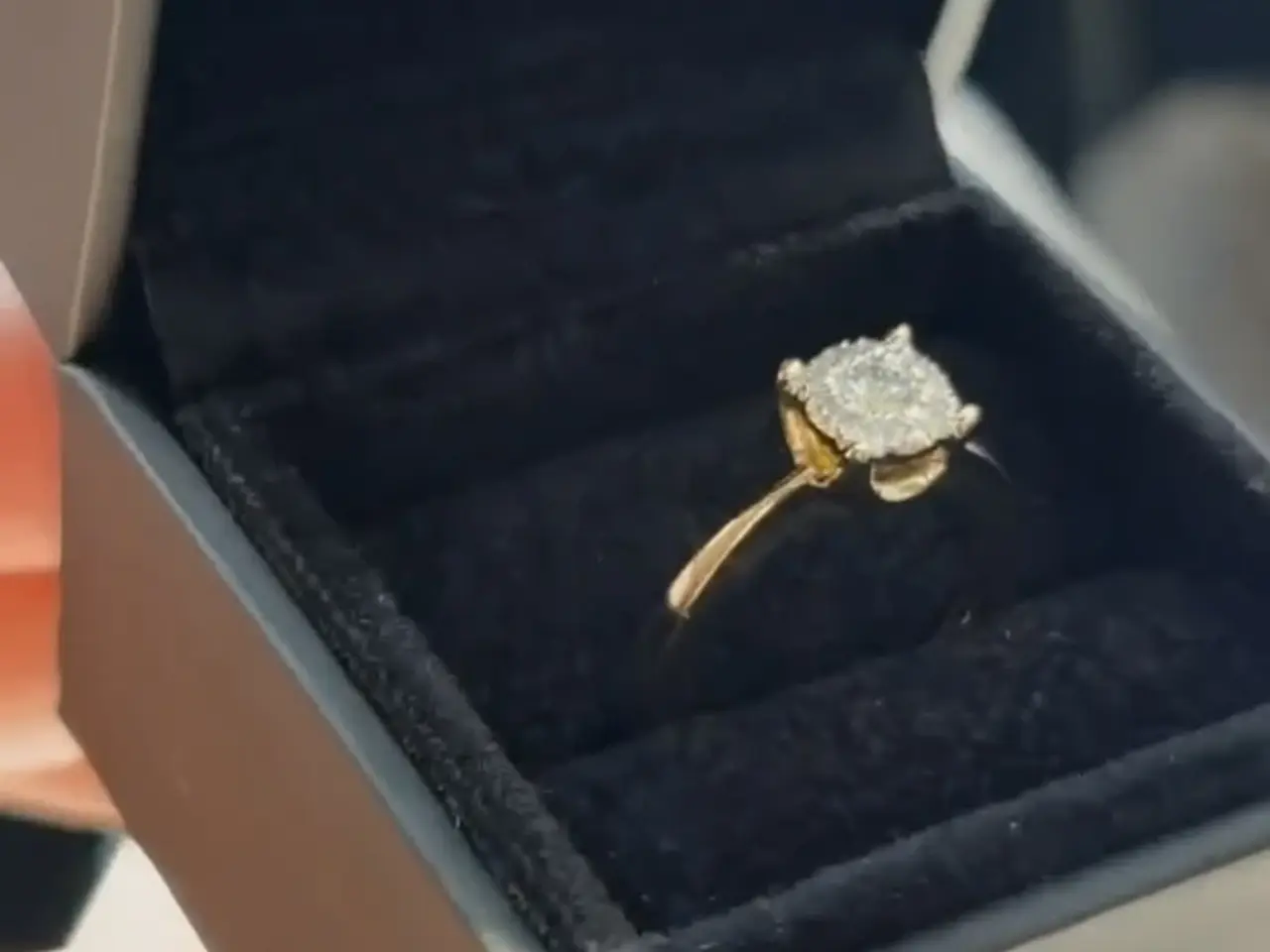 Billede 3 - Diamant guldring