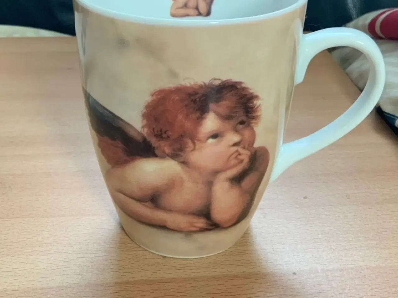 Billede 2 - Porcelæn krus med Angel