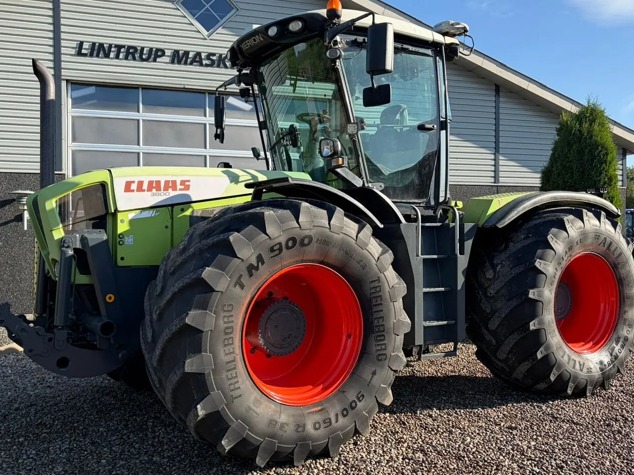 Billede 10 - CLAAS XERION 3800 Med frontlift