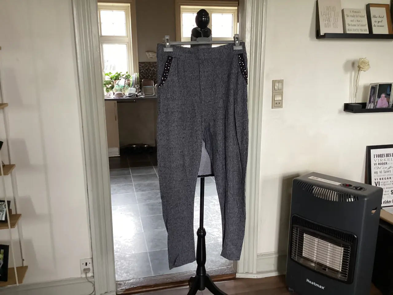 Billede 10 - Bukser / Leggins. Str : Xl - XXL - 46- 48-50