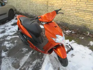 søger en Yamaha/stalker scooter