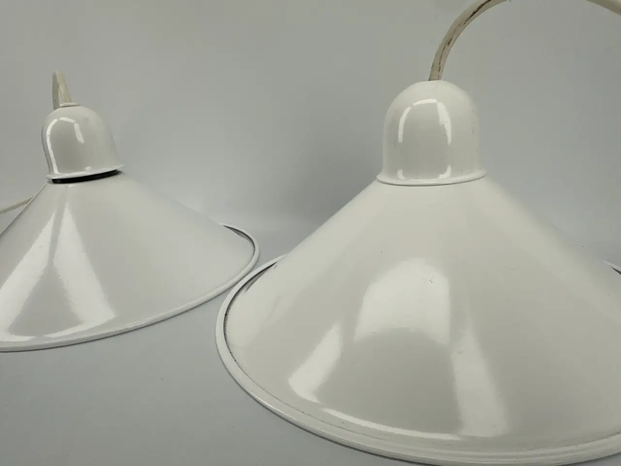Billede 7 - 2 stk. hvide retro pendler, HORN (9132)