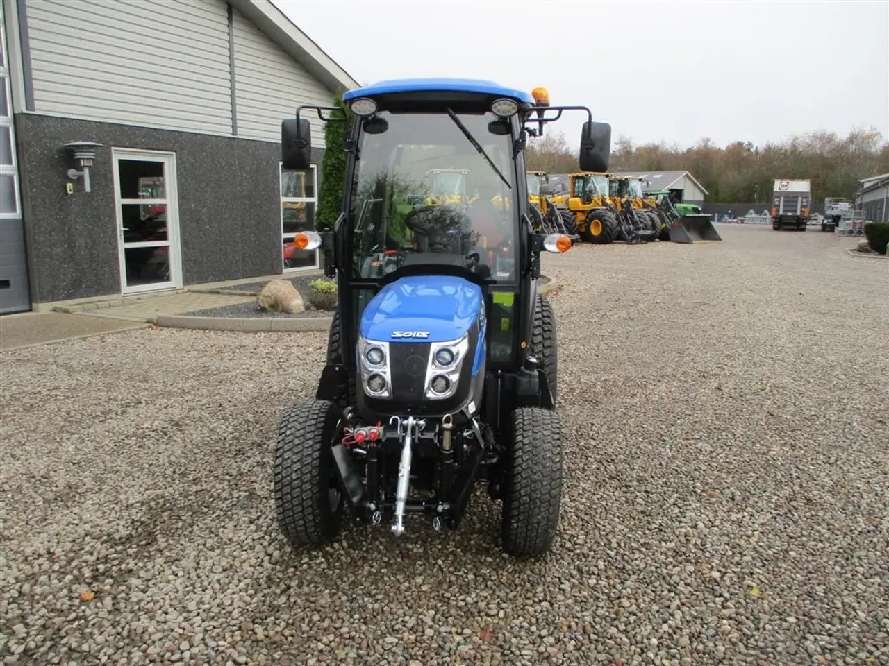 Billede 8 - Solis 26 HST Med kabine, Turf dæk og frontlift
