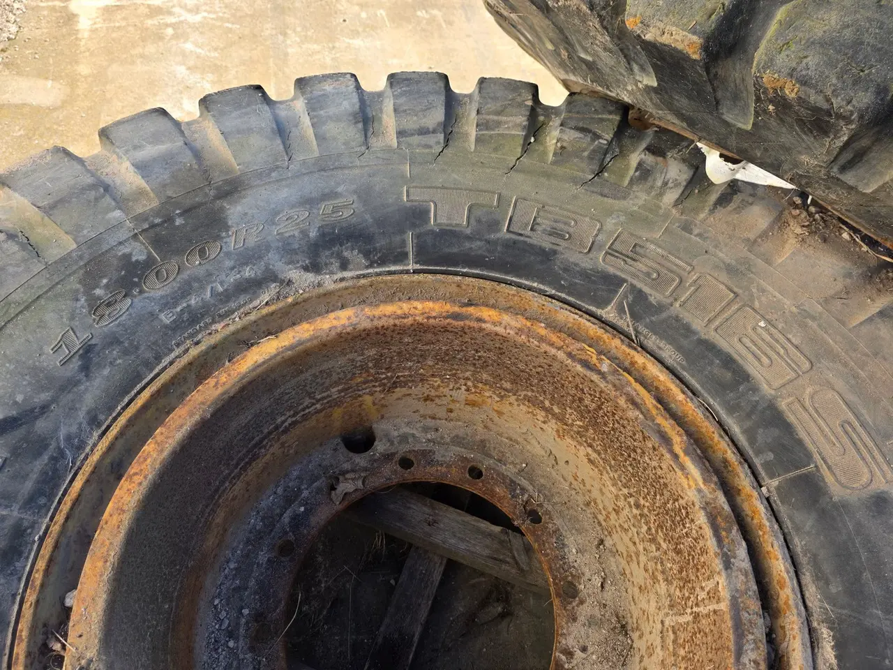Billede 1 - Hjul til Volvo A20 dumper