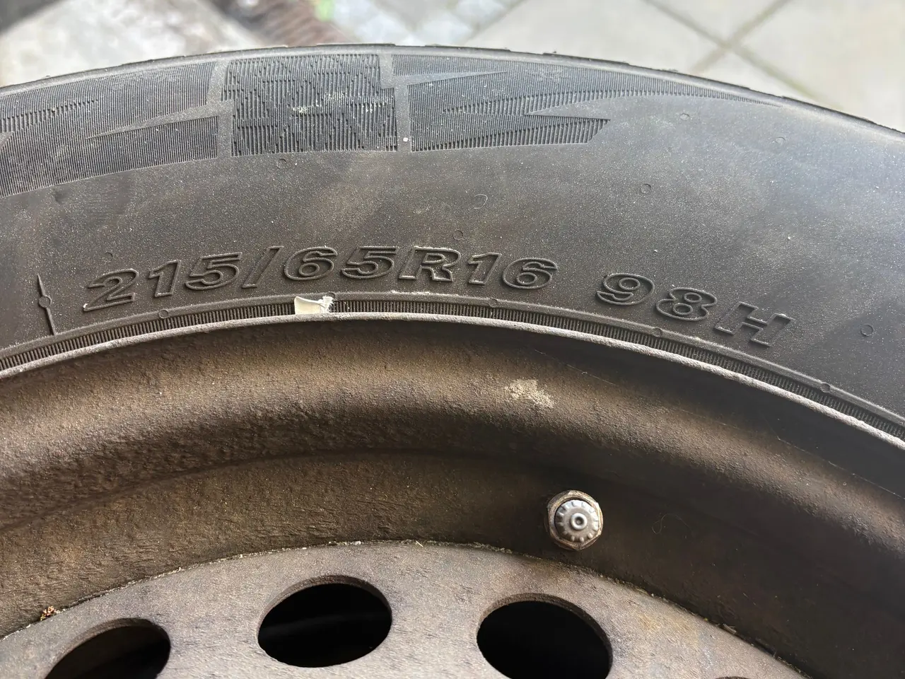 Billede 5 - Vinterdæk 215/65R16 ca. 6mm mønster