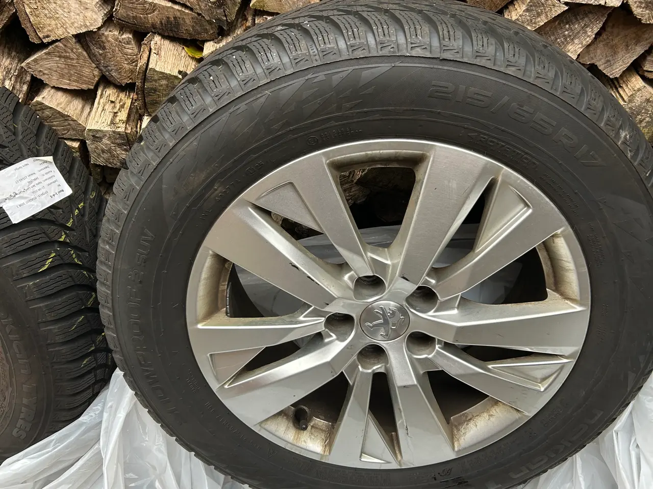 Billede 3 - Alufælge m/vinterdæk passer til Peugeot 3008 og 50