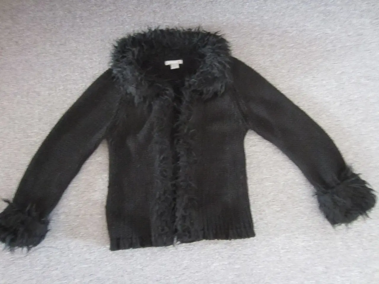 Billede 1 - Smart sort cardigan i str. 140