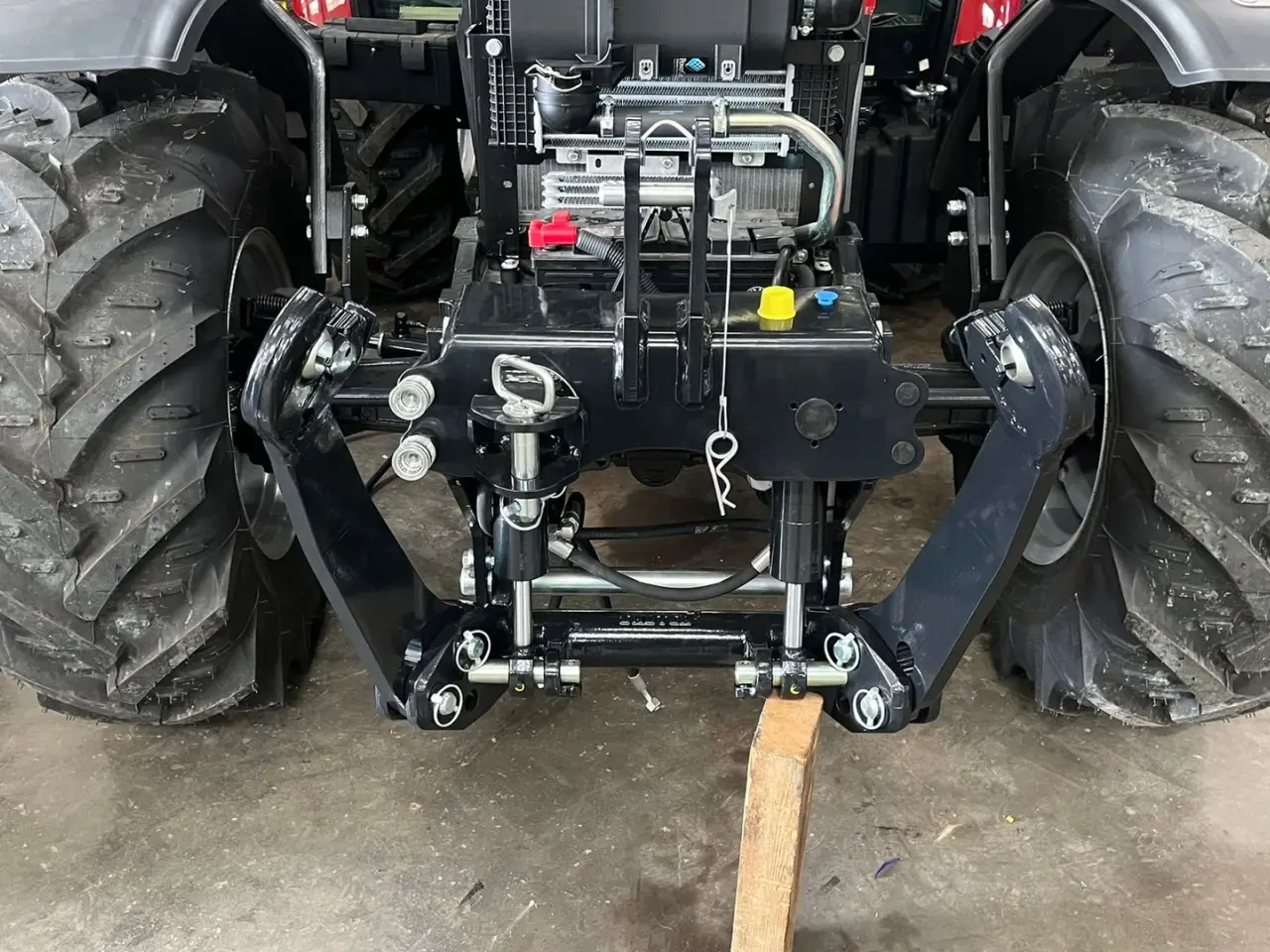 Billede 12 - Sauter Til CASEIH Vi kan levere frontlifte til din CaseIH traktor til en god pris.