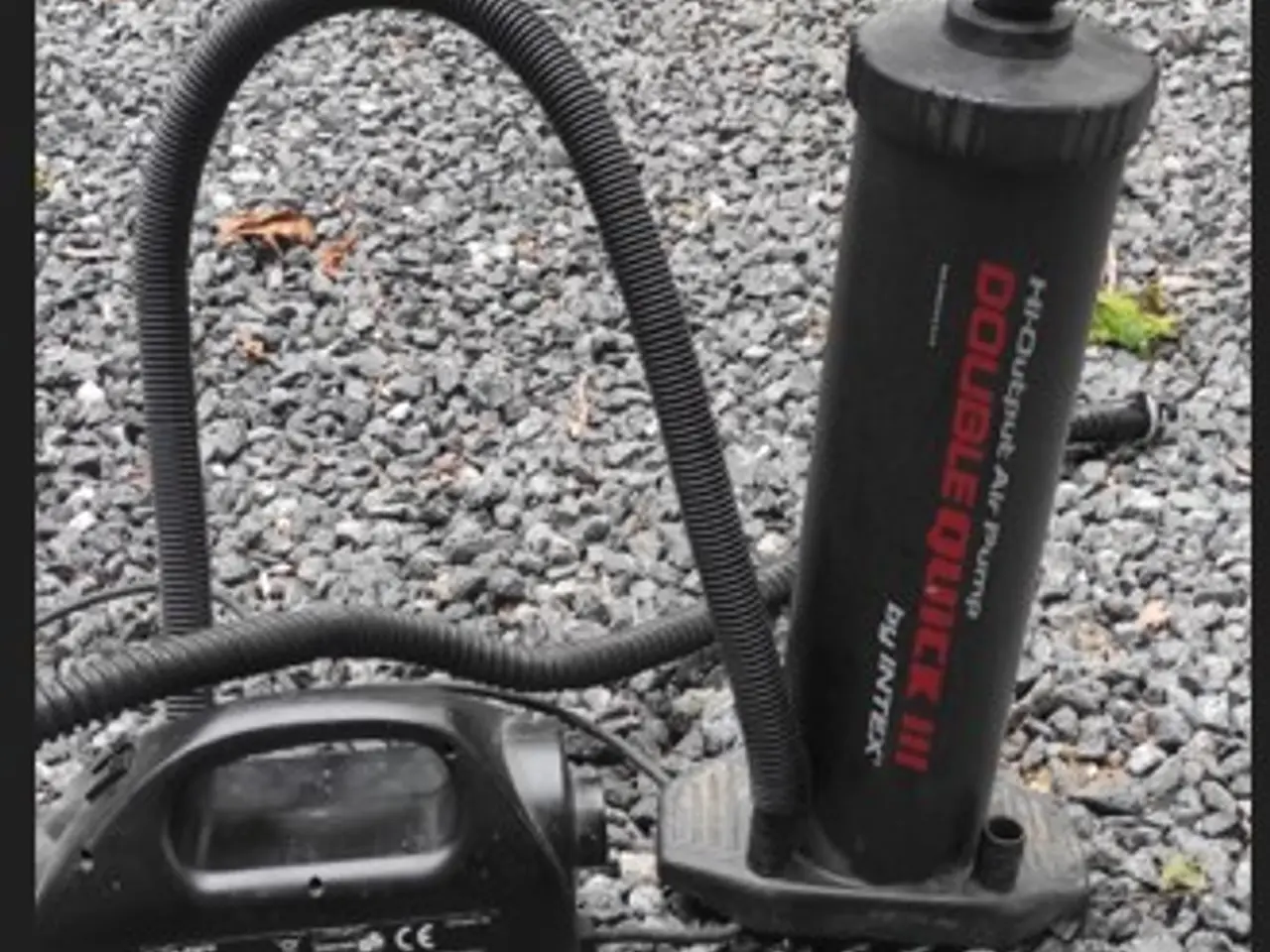 Billede 2 - Elektrisk 12/220 volt pumpe samt manuel pumpe