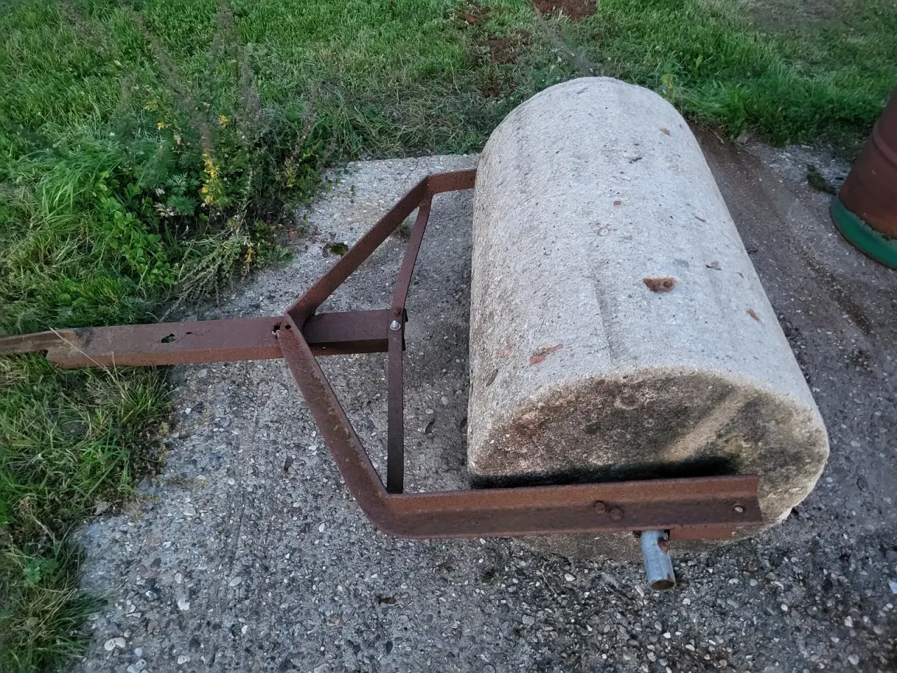 Billede 1 - Ældre beton tromle