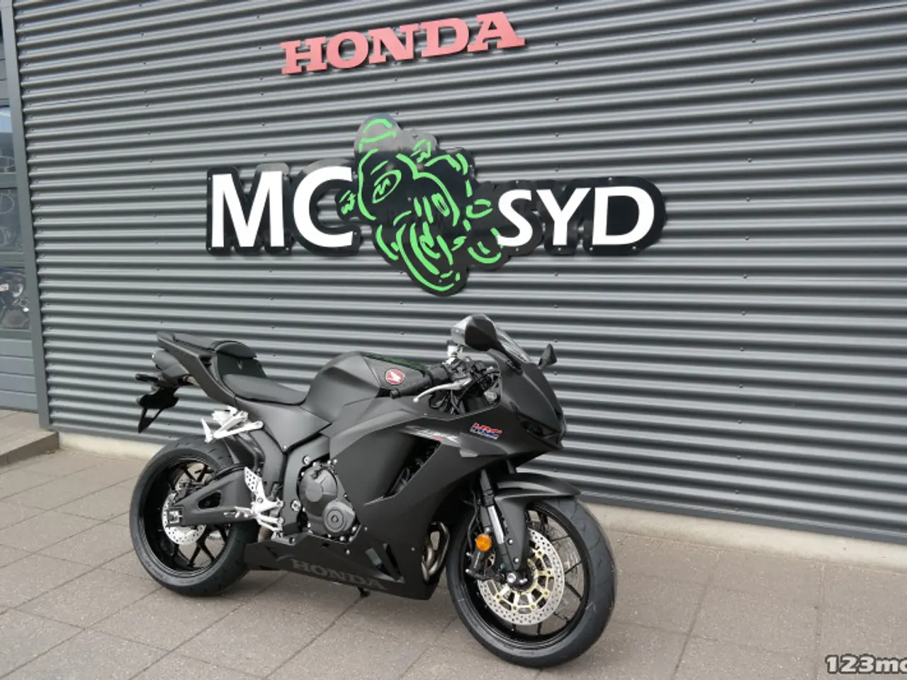 Billede 2 - Honda CBR 600 RR MC-SYD BYTTER GERNE