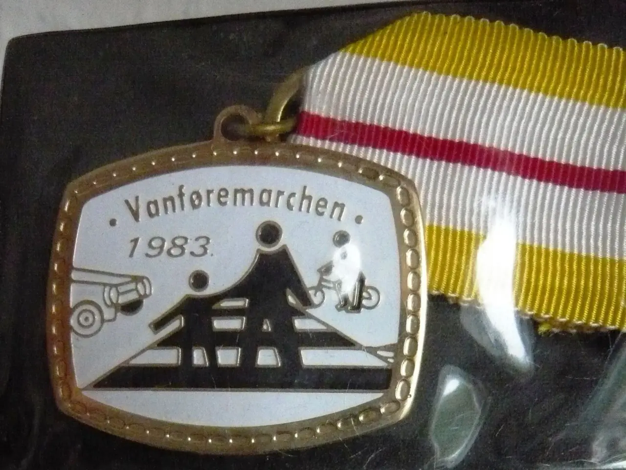 Billede 4 - Diverse medaljer