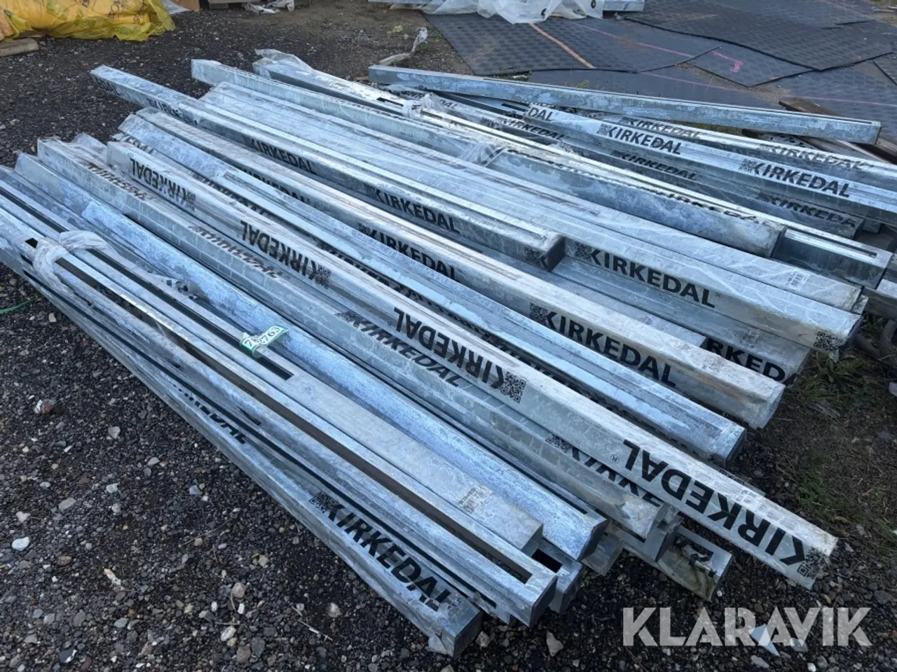 Billede 1 - Hegnsstolper Kirkedal - 55 styks