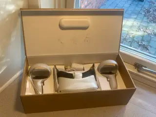 Vr briller Meta Quest 2 med 2 controller hvid