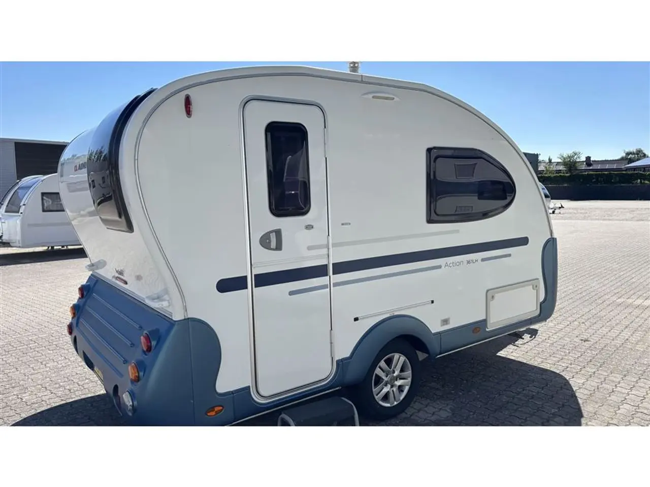 Billede 2 - 2017 - Adria Action 361 LH   Pæn og velholdt campingvogn