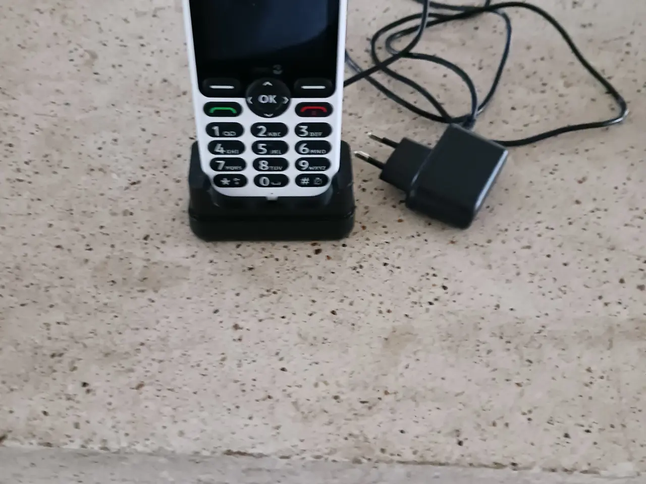 Billede 1 - Senior mobiltelefon med ladestation