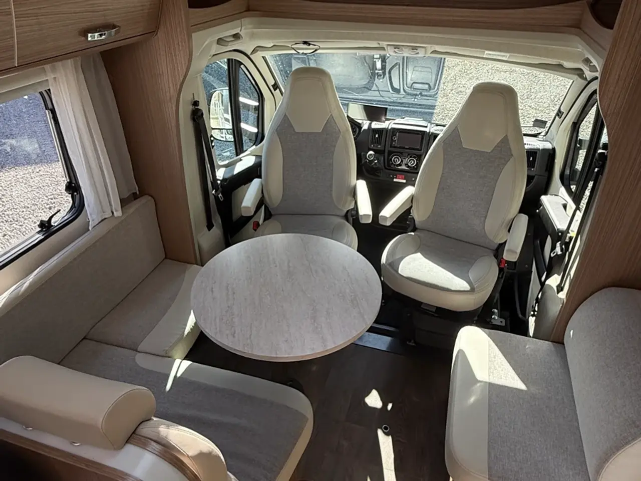 Billede 9 -  Carado autocamper T449