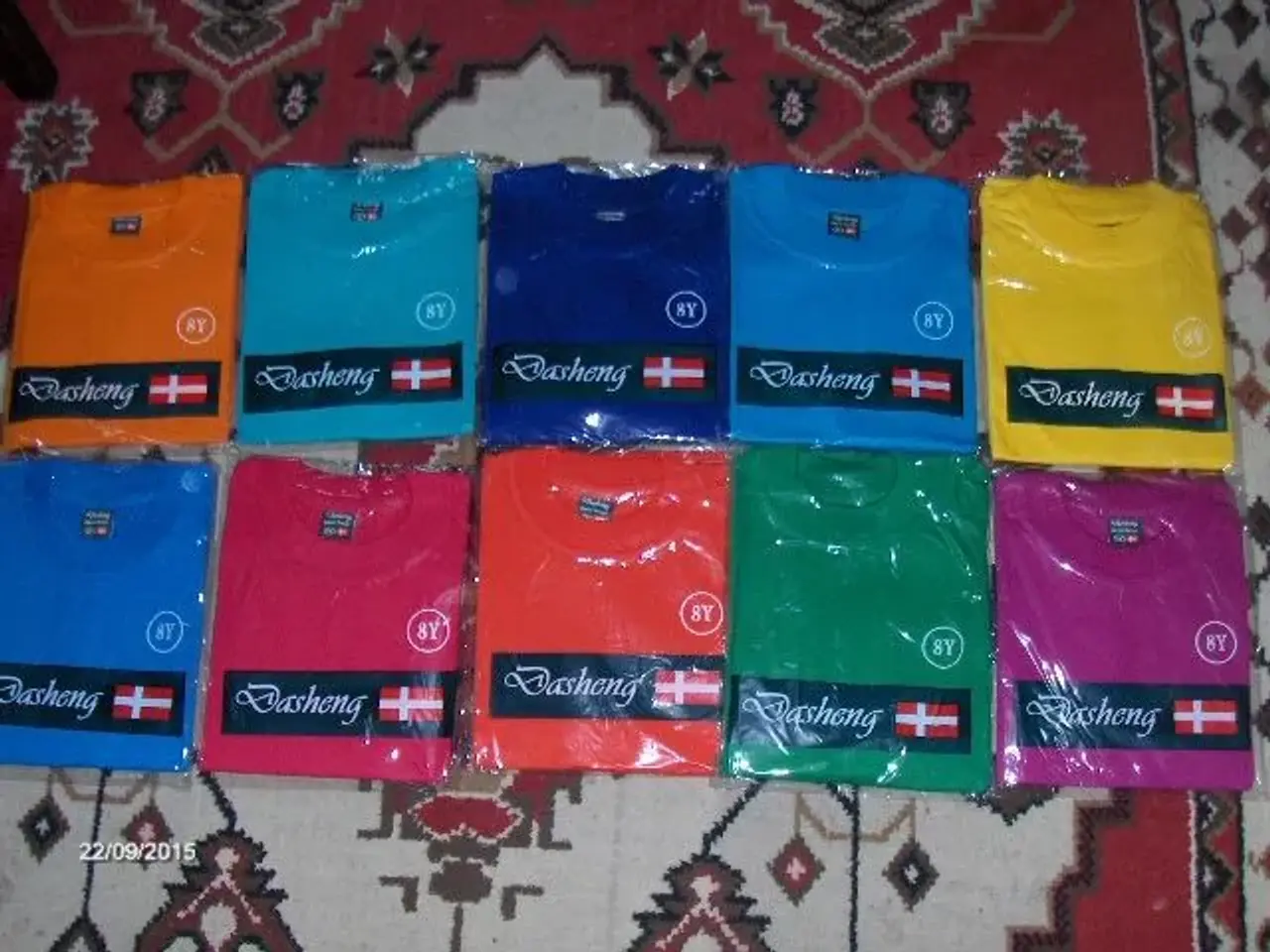 Billede 5 - 10 x Farverige T-SHIRTS, Str. 8 ÅR. Nye