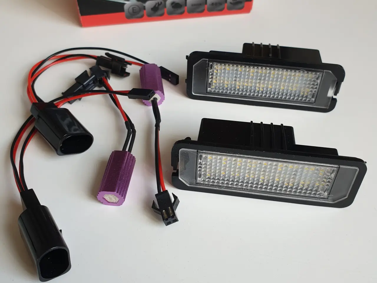 Billede 1 - NY! 36 LED Nummerpladelys 6000K / Hvid KOLD