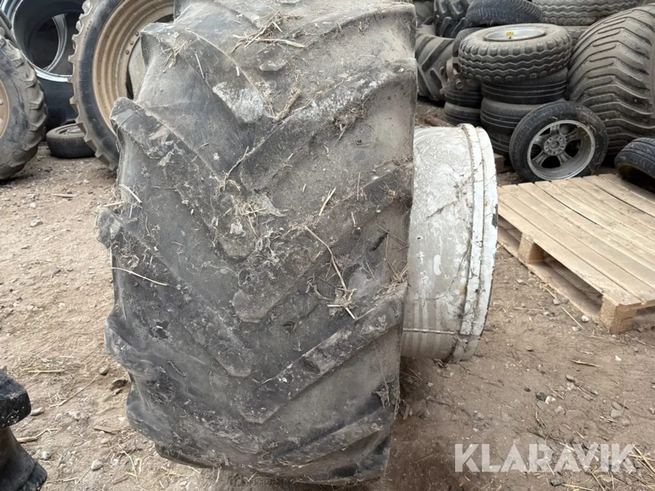 Billede 6 - Tvillingehjul Michelin 600/65 R 28 2 styk
