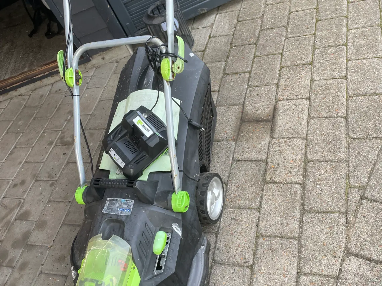 Billede 3 - Garden Plæneklipper med batteri