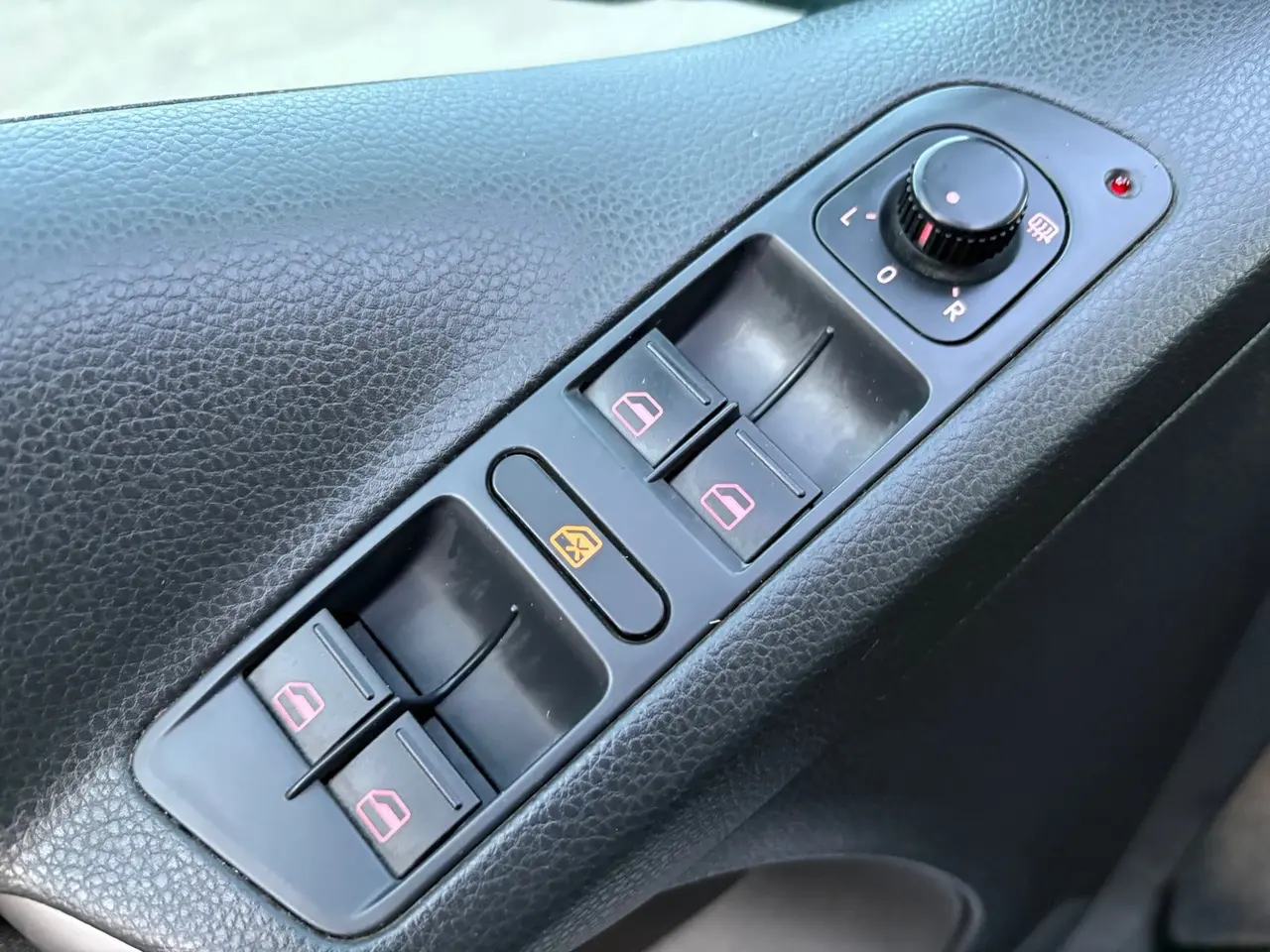 Billede 9 - VW Tiguan 2,0 TDi 140 Sport & Style 4Motion Van