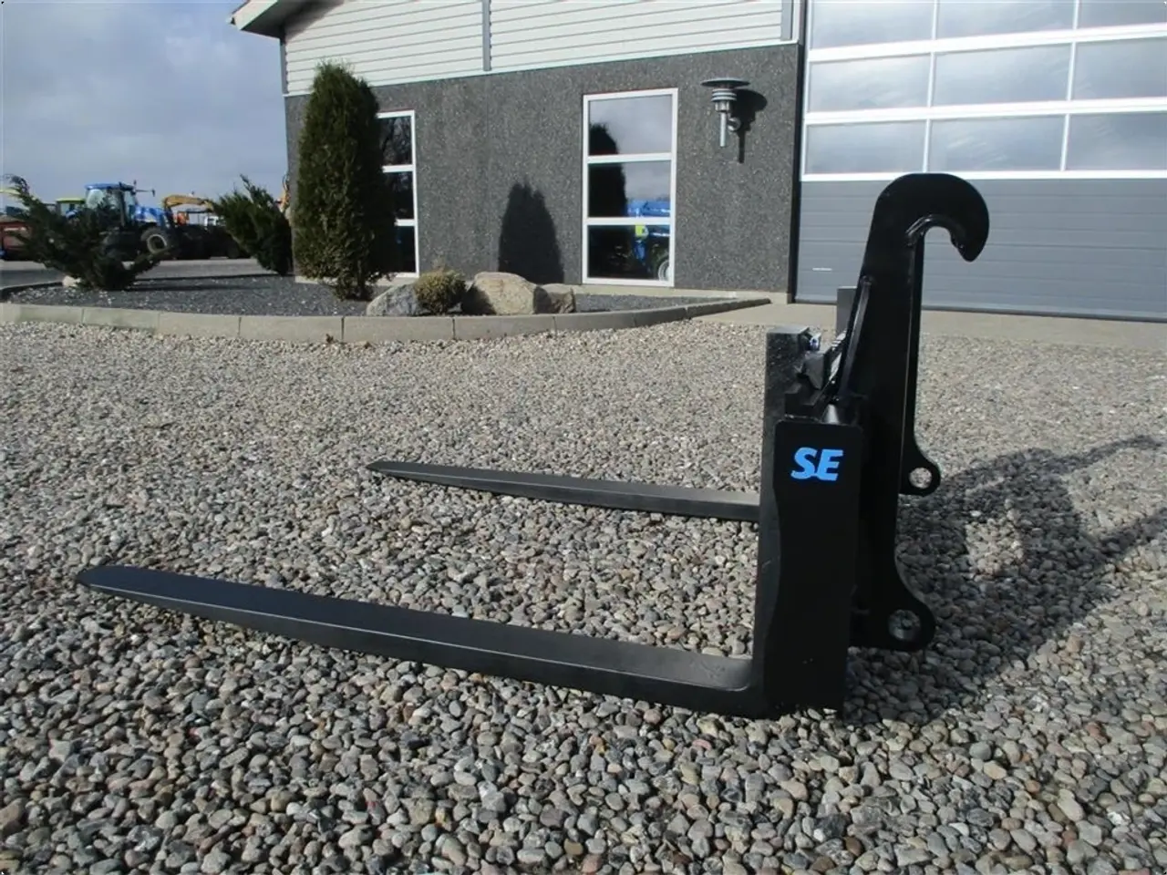 Billede 4 - Volvo Pallegafler 5ton 150cm smededegafler. NYT sæt