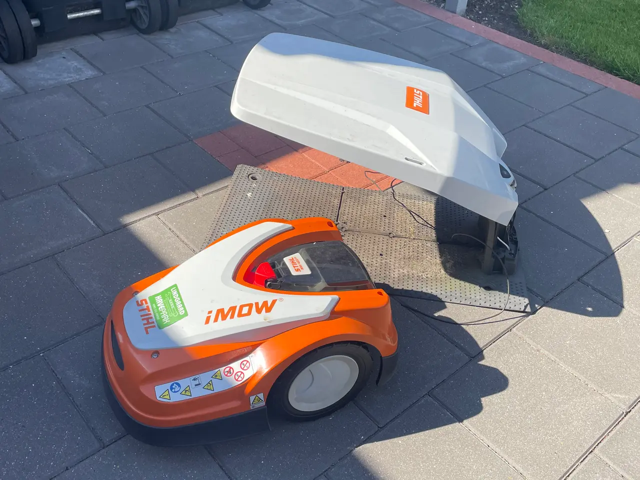 Billede 1 - Stihl robotklipper