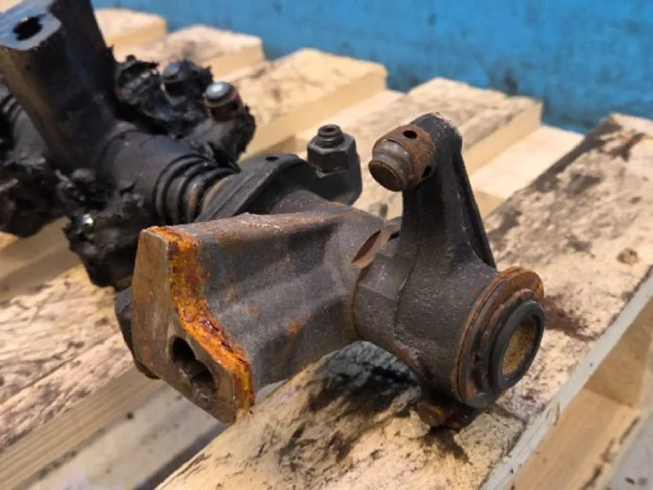 Billede 12 - John Deere 6090HZ003 Vippeaksel RE552368