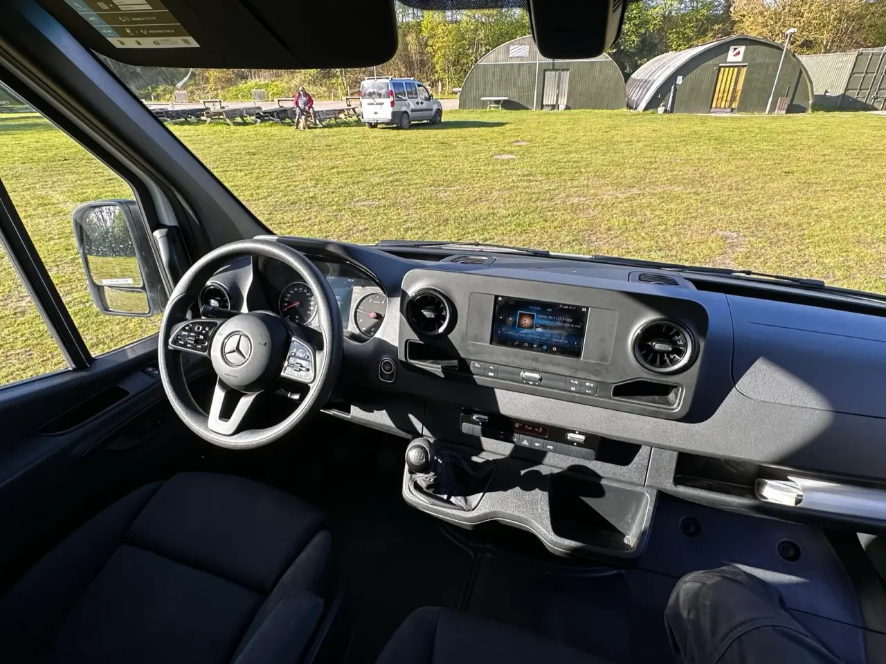 Billede 11 - Næsten ny Sprinter 317 CDI L2 H2 170 HK.