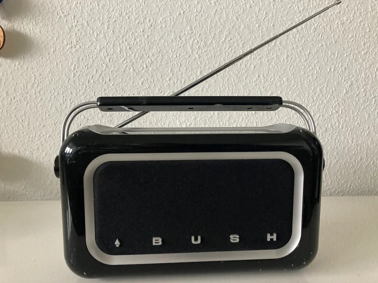 Billede 1 - DAB TRANSPORTABEL RADIO mrk. BUSH