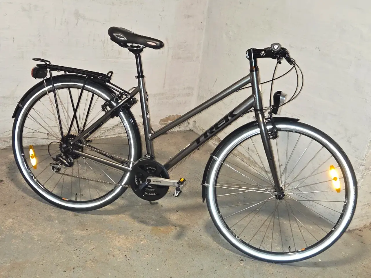 Billede 7 - Trek 7.1 FX WSD damecykel – 28” – 21 gear – 51 cm