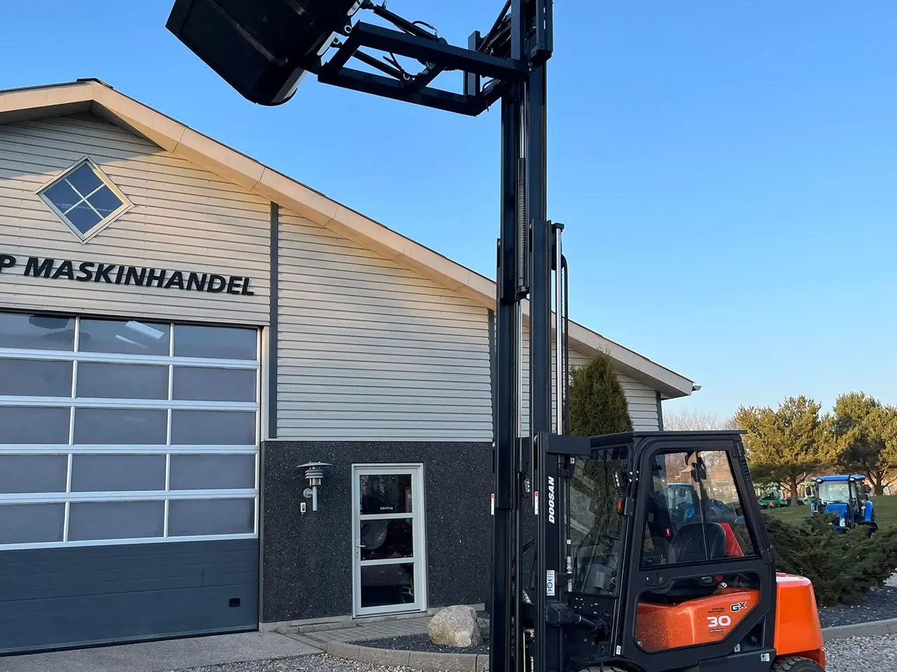 Billede 16 - Limas TRUCK SKOVL 2m bred. til montering på pallegafler