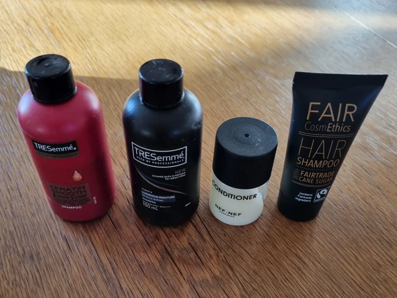 Billede 3 - Parfume, shampoo, creme, make up.