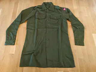 16 stk. M/84 Militær kampskjorter