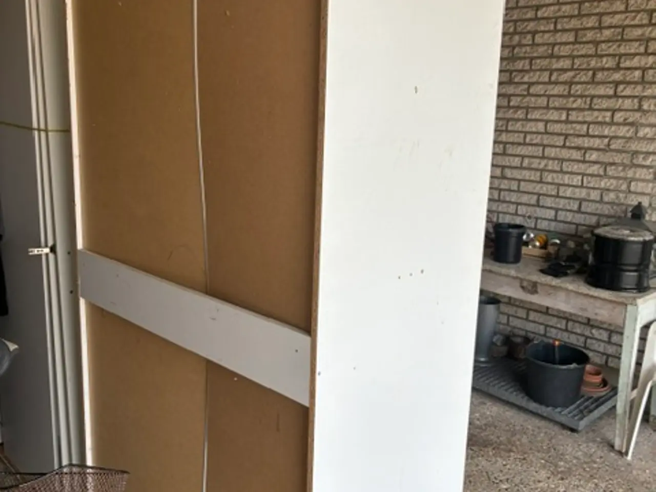 Billede 2 - garderobeskab, 2 låger, bøjlestand m/1 hylde samt