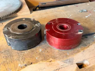 2 stk Fræser hoved, 1 alu, 1 jern.