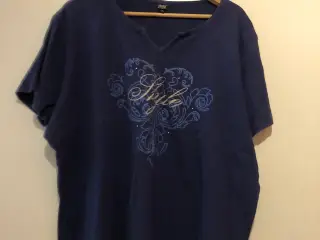 Bluse i blå med fint mønster fra Zhenzi